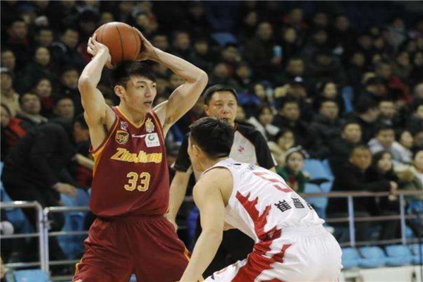 CBA十大扣篮名将 易建联天赋极佳 胡卫东是第一后卫插图1