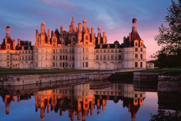 世界十大滨河景观::亚马逊第二，第一名河滨有城堡矗立插图9