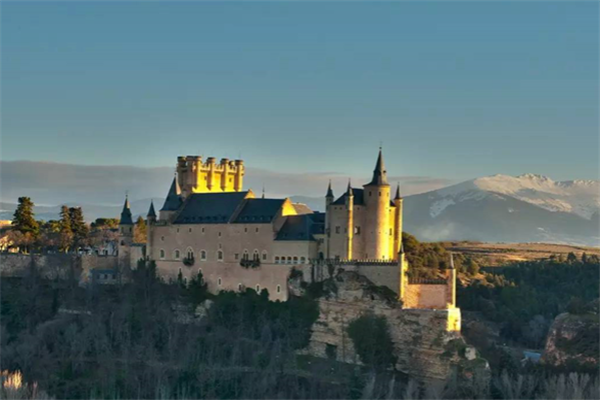 西班牙十大名胜古迹：帕尔马大教堂上榜，第十有哥伦布的棺椁插图5