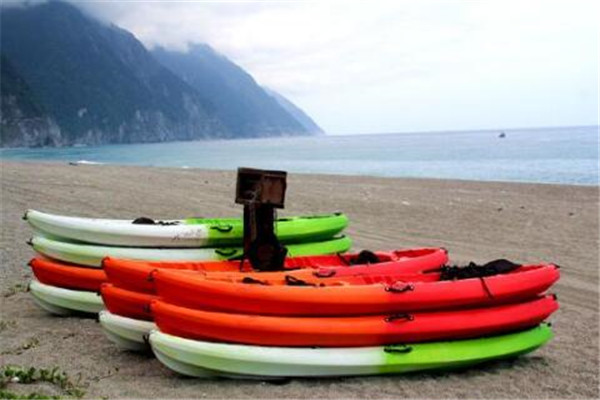 台湾旅游必去十大景点 西门町美食多，日月潭千万不能错过插图7