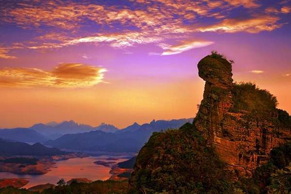 广西十大爬山好去处排行榜:桂林猫儿山上榜 第一名古迹遍布插图4