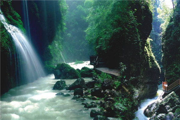 重庆十大最好玩的景点 洪崖洞建筑风格独特金刀峡具有特色插图3