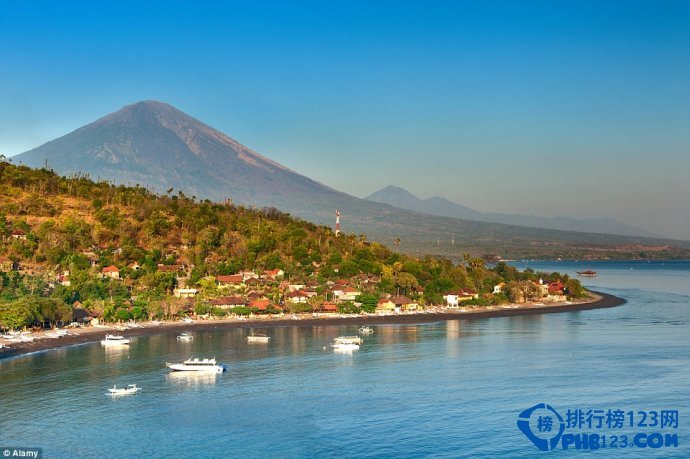 世界十大最具魅力岛屿排行榜插图1