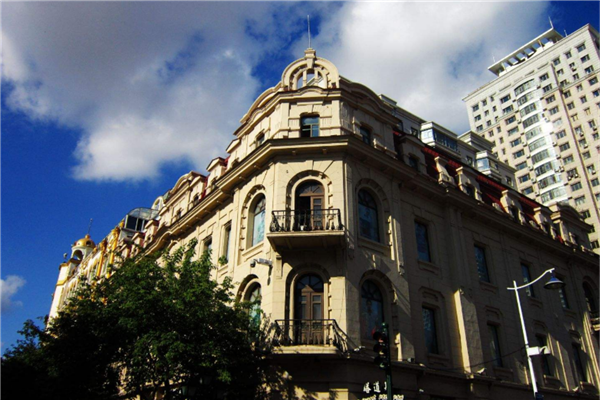 哈尔滨五大抖音热门景点 中央大街建筑风格独特美食众多插图