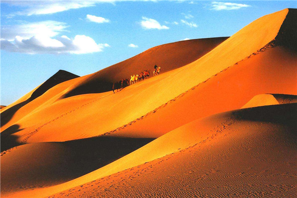 西北旅游十大景点排名 莫高窟观赏价值高 青海湖让人向往插图9