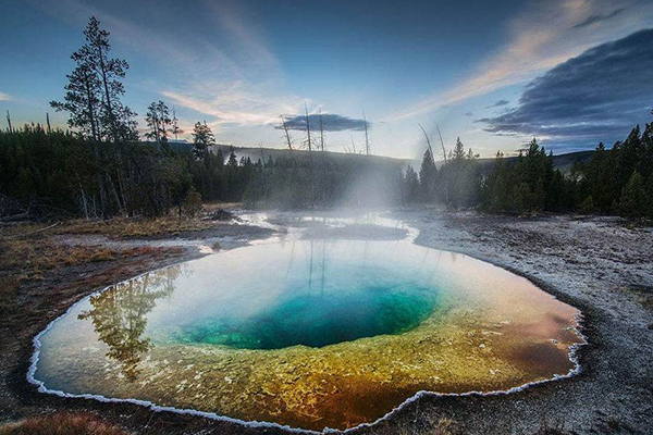 美国十大旅游景点:第一名美景无限 是世界上最大的火山口之一插图