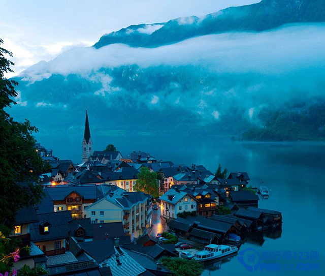 全球最美的十大小镇排行榜插图1