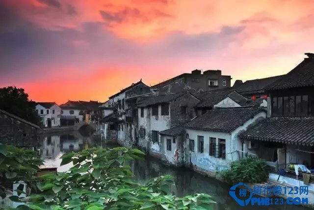 中国十大最美古村镇插图1