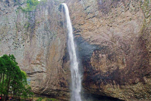 温州十大最受欢迎景点：望海楼上榜，它是中国第一瀑插图7
