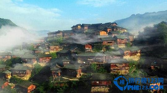 中国最美十大小镇排行榜 仙境一般的小镇插图9