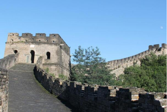 国内最佳十大旅游胜地 迪士尼乐园是首选,稻城亚丁浪漫不已插图7