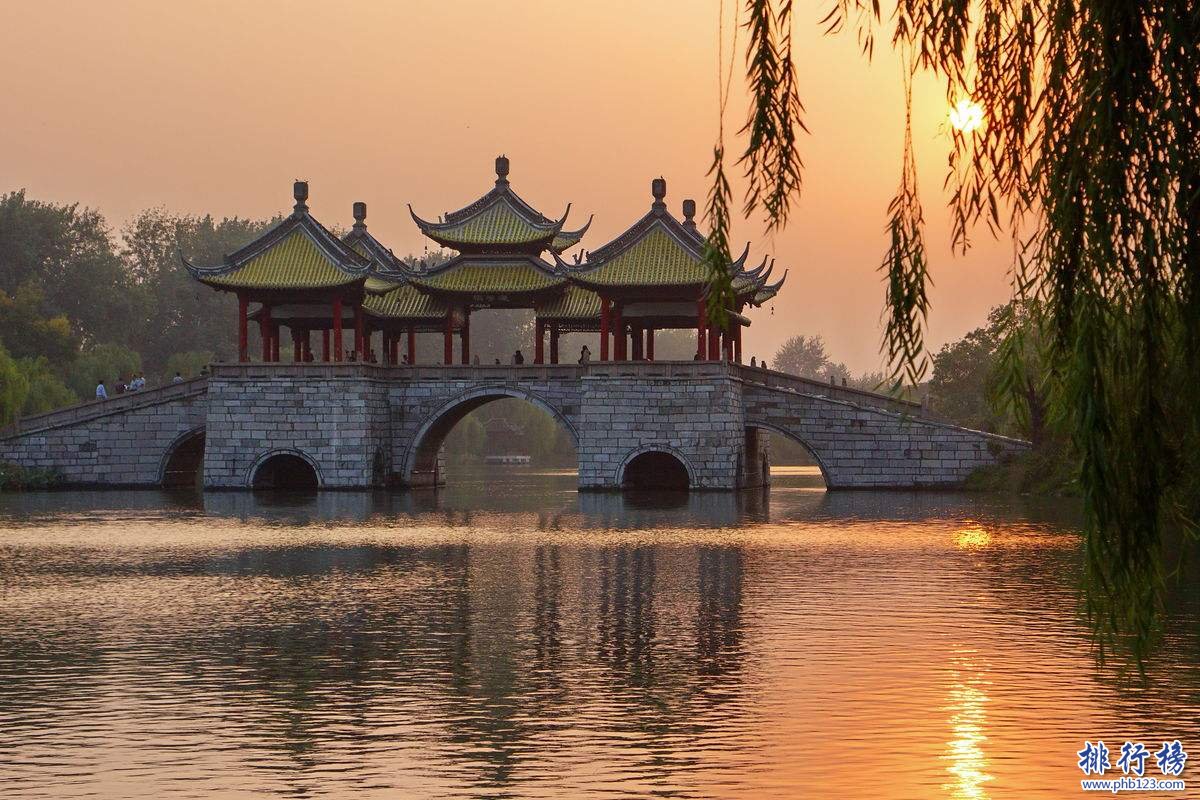 3月份适合去哪里旅游 3月份十大最佳旅游好去处插图3