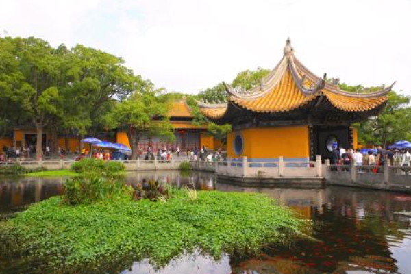 中国十大求财最灵的寺庙 杭州灵顺寺最灵验，玉佛寺最大插图2