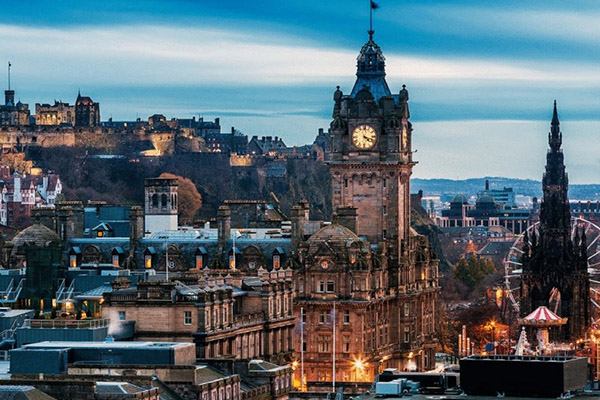 世界上最美丽的十大城堡:就好像不小心闯入了仙境 如梦如幻插图8