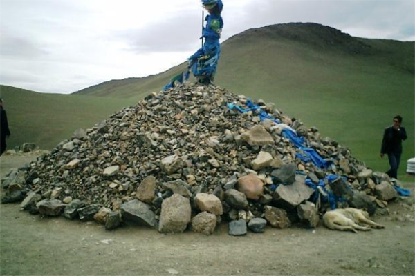 10个地方的石头不能捡：墓地中的不能捡，第四捡了要罚款插图6