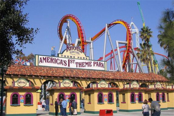 世界十大最大的游乐场 第九过山车很刺激,乐天世界是城中之城插图