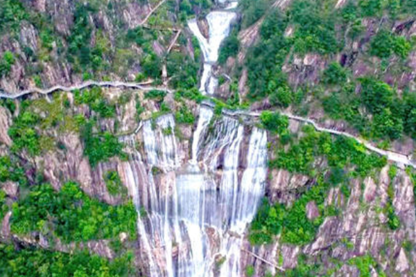 中国10大最美瀑布 藏布巴东瀑布群海拔最高，壶口瀑布上榜插图6