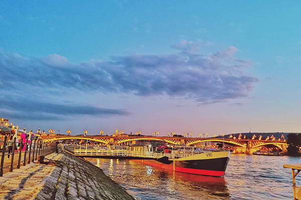 世界十大滨河景观::亚马逊第二，第一名河滨有城堡矗立插图2