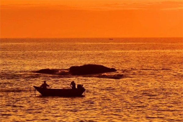 广东十大沙滩排行榜：双月湾上榜，第八海滩长度出众插图3