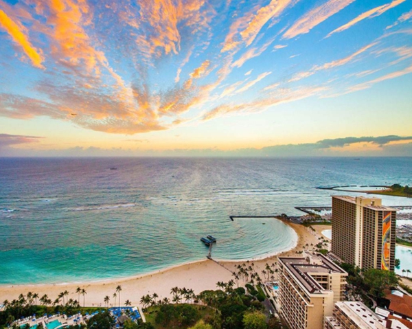 全球十大浪漫婚礼地点，都是别具一格的风景插图4