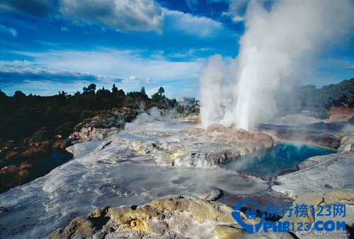 冬季泡温泉的十大好去处排行榜插图6
