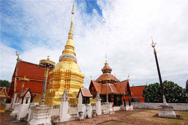 中国十大著名寺庙 灵隐寺排第三，嵩山少林寺肯定上榜插图6
