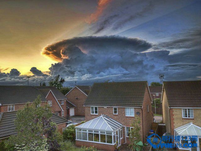 全球十大最炫目壮观的末日云彩排行榜 云朵无与伦比的美插图5