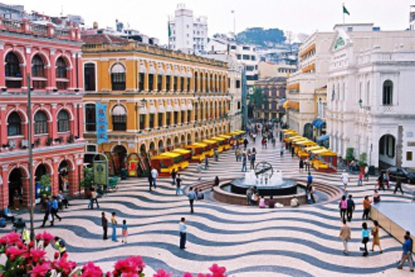 中国十大浪漫城市 凤凰古城排行第一，约会旅行度蜜月首选地插图7