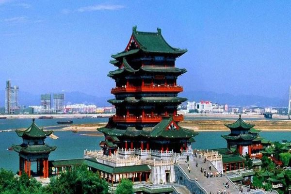 江西十大最好玩的景点 瑶里古镇历史悠久武功山是避暑圣地插图1