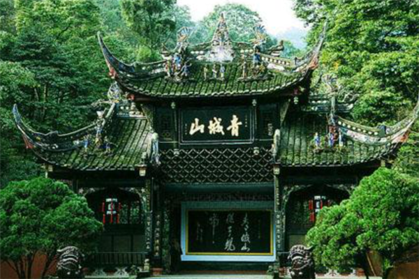 成都十大风景名胜区：乐山大佛上榜，第八可以体验滑雪插图6