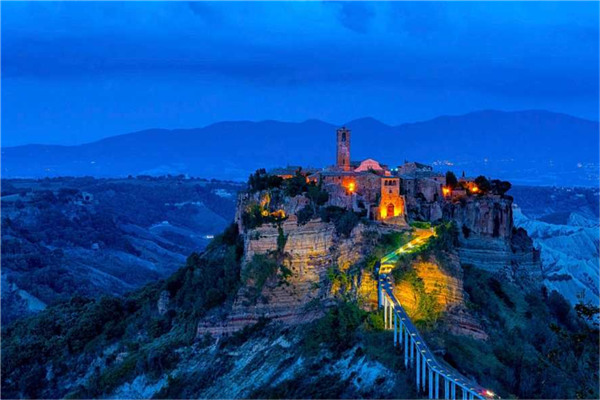 世界十大最美民宿 拜伯丽镇历史悠久 白露里治奥宛如仙境插图3