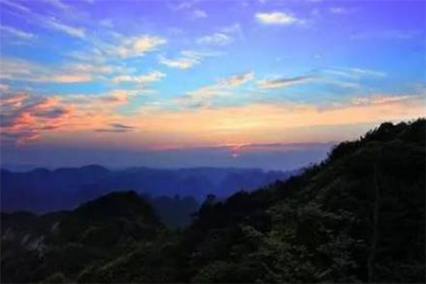 广西十大高峰排行榜：大容山上榜，第一形状像猫咪插图3