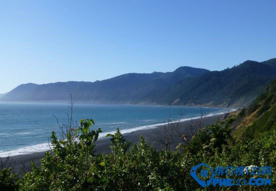 世界上最美的十五个黑色沙滩插图7