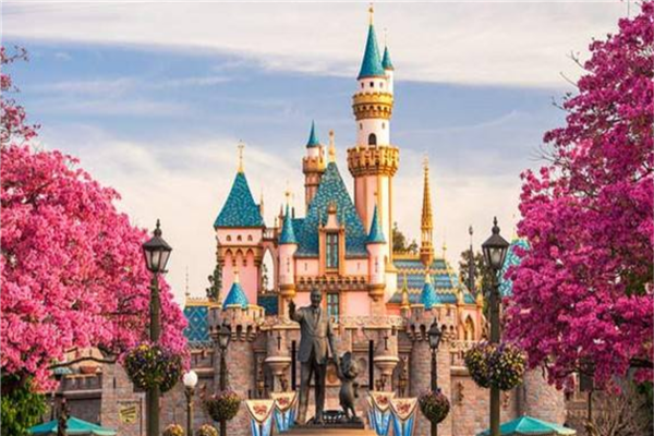 世界最著名的十大迪士尼乐园 上海迪士尼乐园上榜面积最大插图3