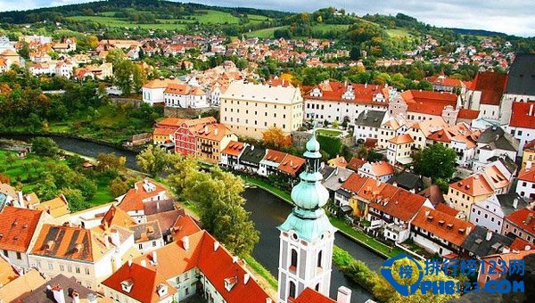 盘底国外最适合蜜月旅行的10个绝美小镇插图