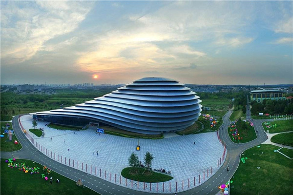 长春抖音五大热门景点 南湖公园有着网红喷泉这有山上榜插图4