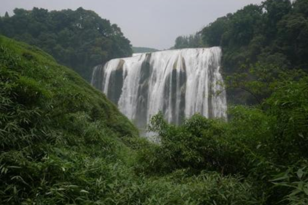 中国10大最美瀑布 藏布巴东瀑布群海拔最高，壶口瀑布上榜插图2