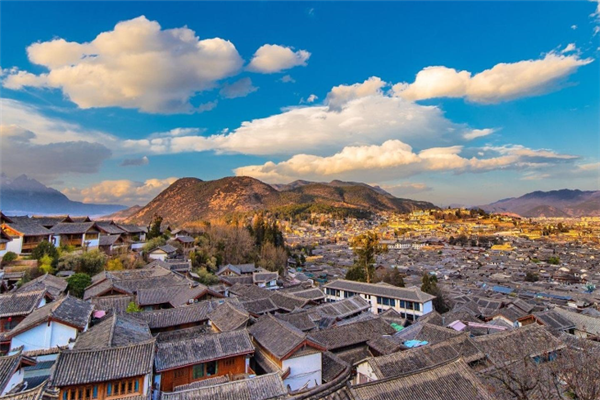 中国最适合年轻人旅游的十个地方：秀丽风景，缓解生活中的疲劳插图