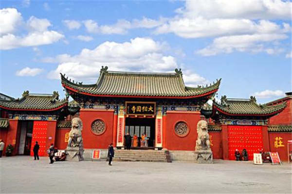 中国十大著名寺庙 灵隐寺排第三，嵩山少林寺肯定上榜插图3