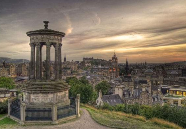 全球十大浪漫婚礼地点，都是别具一格的风景插图7