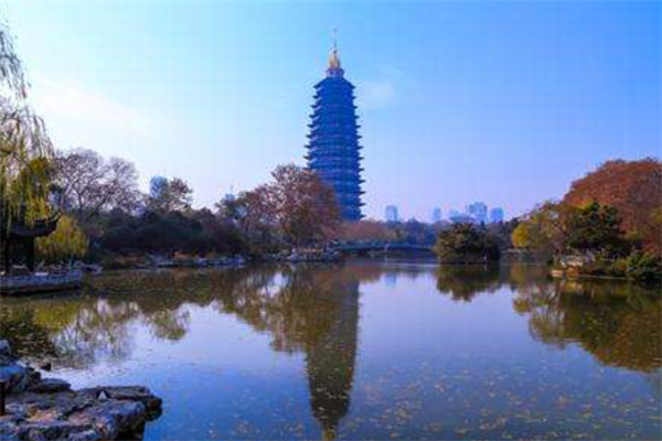 广东化州十大最好玩的景点：文笔塔上榜，第十纪念冼太夫人插图6