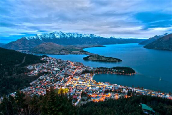 世界十大旅游景点 皇后镇风景绝美，一生必选一地去插图9