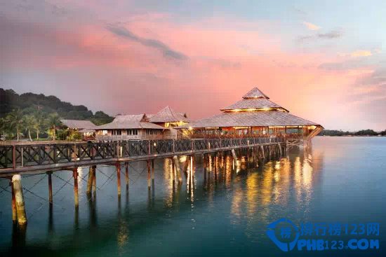 全球14个海岛游绝美景点排行榜插图9