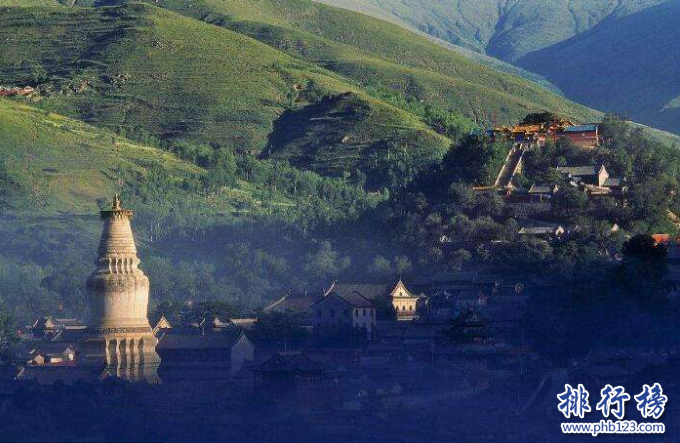 中国佛教四大名山排行榜：普陀山上榜，皆是旅游胜地插图3