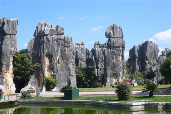 昆明十大最值得去的景点：元阳梯田上榜，第十有历史铜建筑插图1