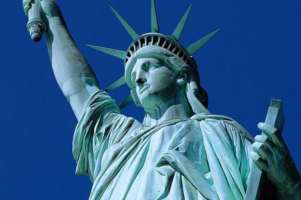 美国十大旅游景点:第一名美景无限 是世界上最大的火山口之一插图1