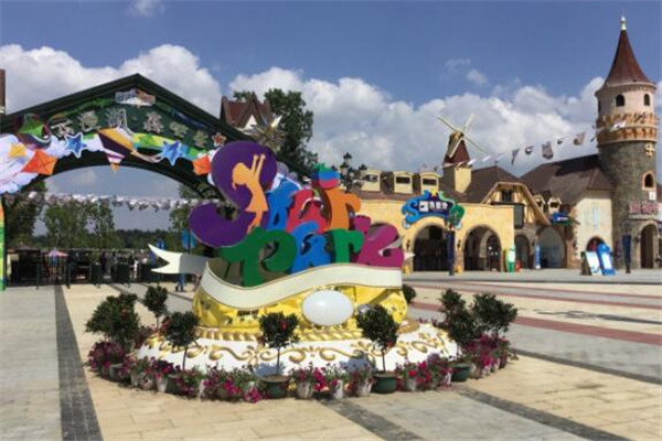 贵阳必去的五个景点，青岩古镇上榜，第一不去后悔插图4