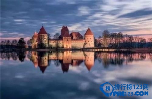 盘点欧洲十大绝美小镇 极富地域特色插图7